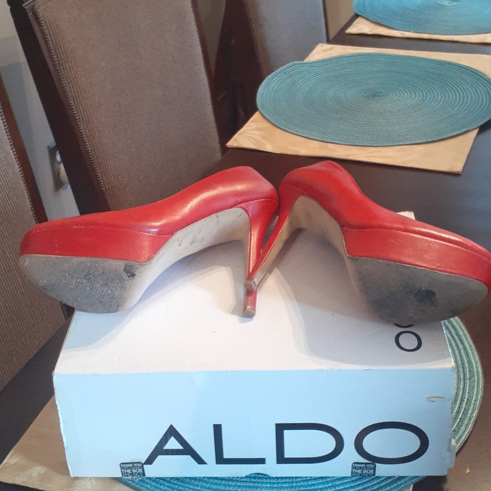 Red Pumps - Picture 3 of 3